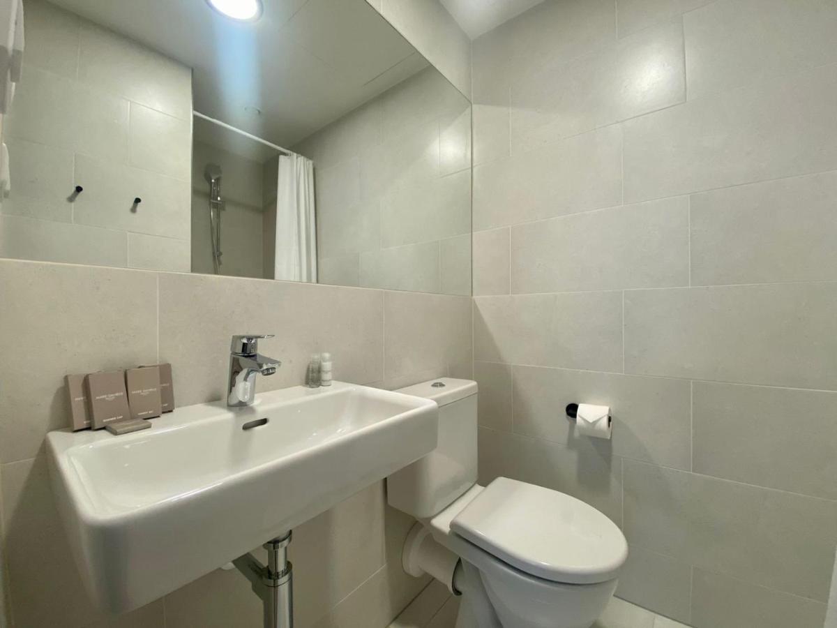 Figaro Apartahotel 4*