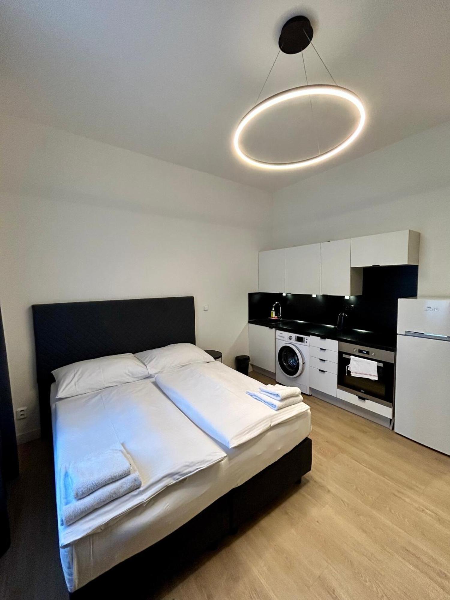 Figaro Apartahotel 4*